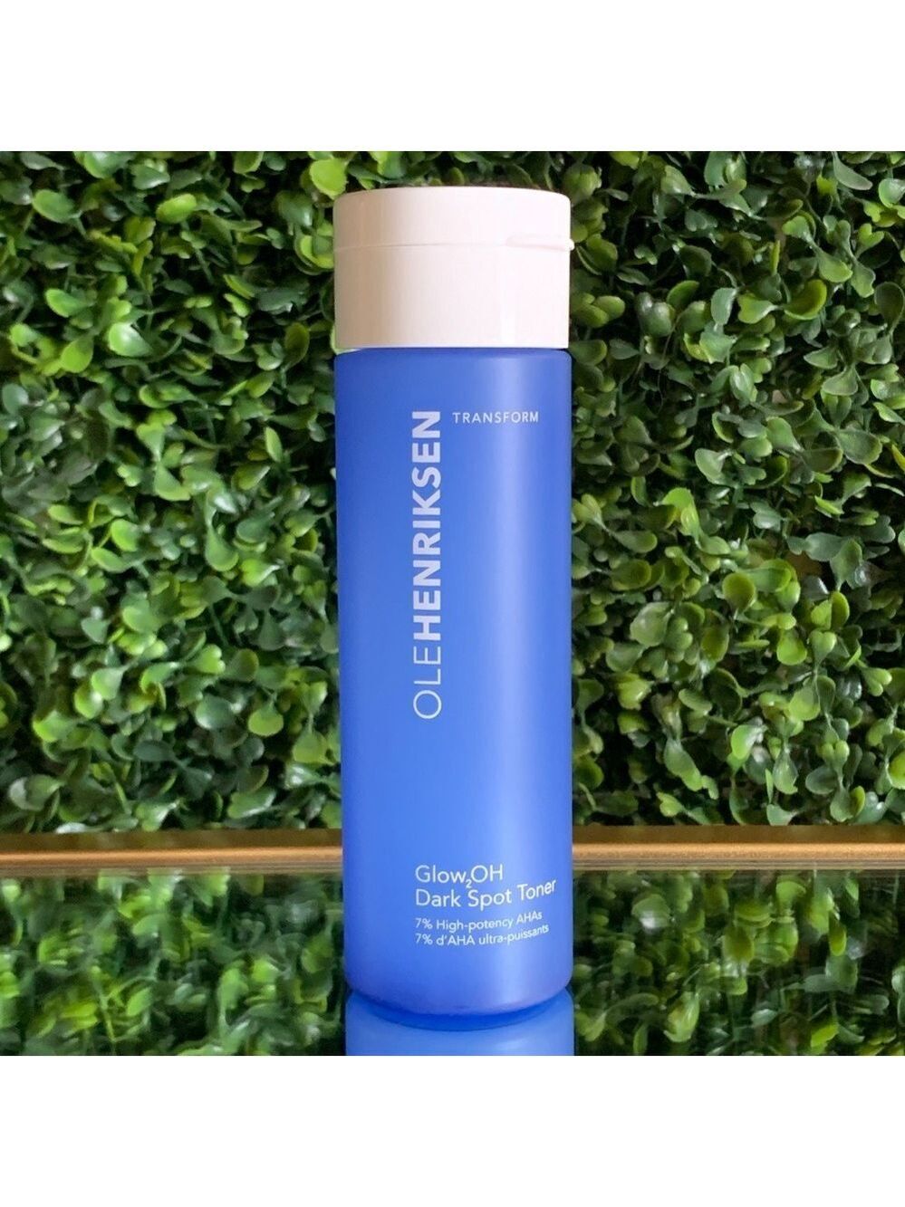 OLEHENRIKSEN Glow2OH 7% AHA Exfoliating Dark Spot Essence | NEW | Ole Henriksen